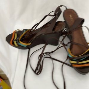 high sandals used in condition 8.5